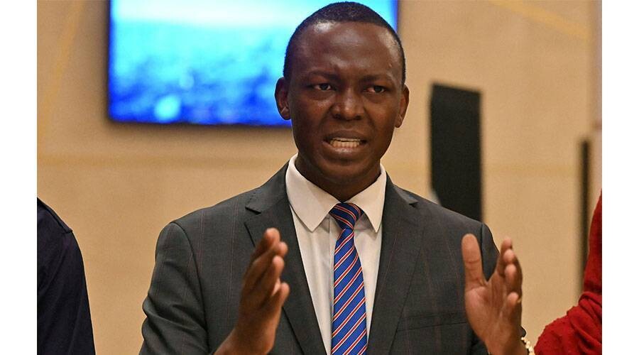 Премьер-министр Чада ушел в отставку после поражения на президентских выборах